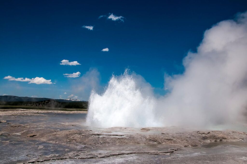 Yellowstone National Park Ticket Price